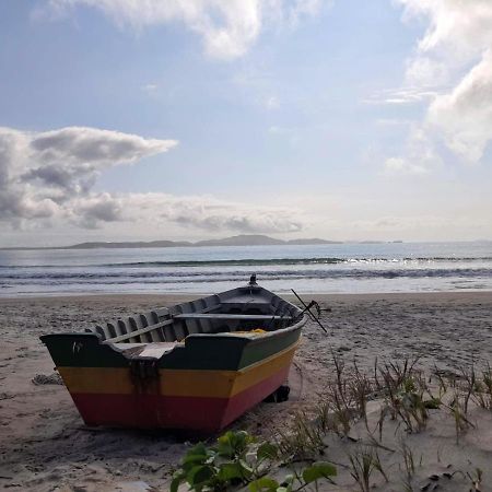 Villa Casarão Pé na Areia Peró Cabo Frío Exterior foto
